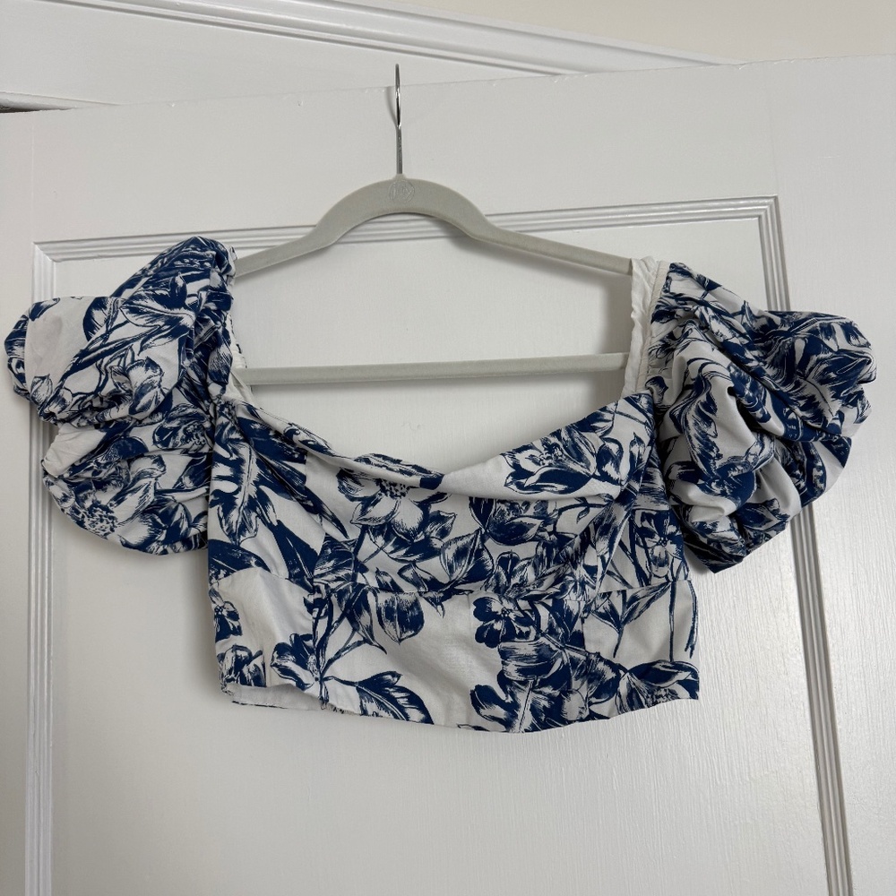 Abercrombie & fitch cropped top